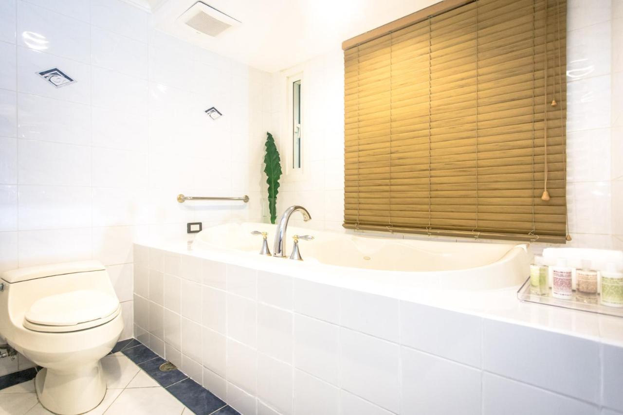 Fraser Place Manila Makati City Eksteriør bilde